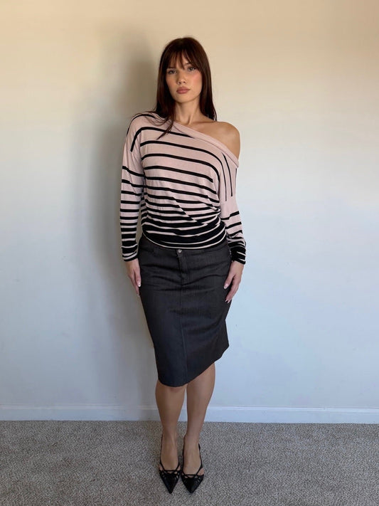 cream and black longsleeve with brown skirt and black heels