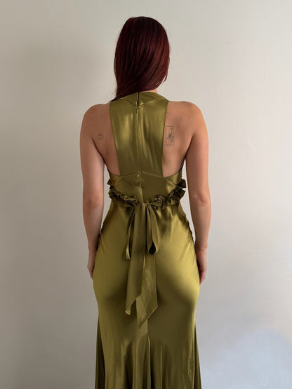 back details on the vera wang gown