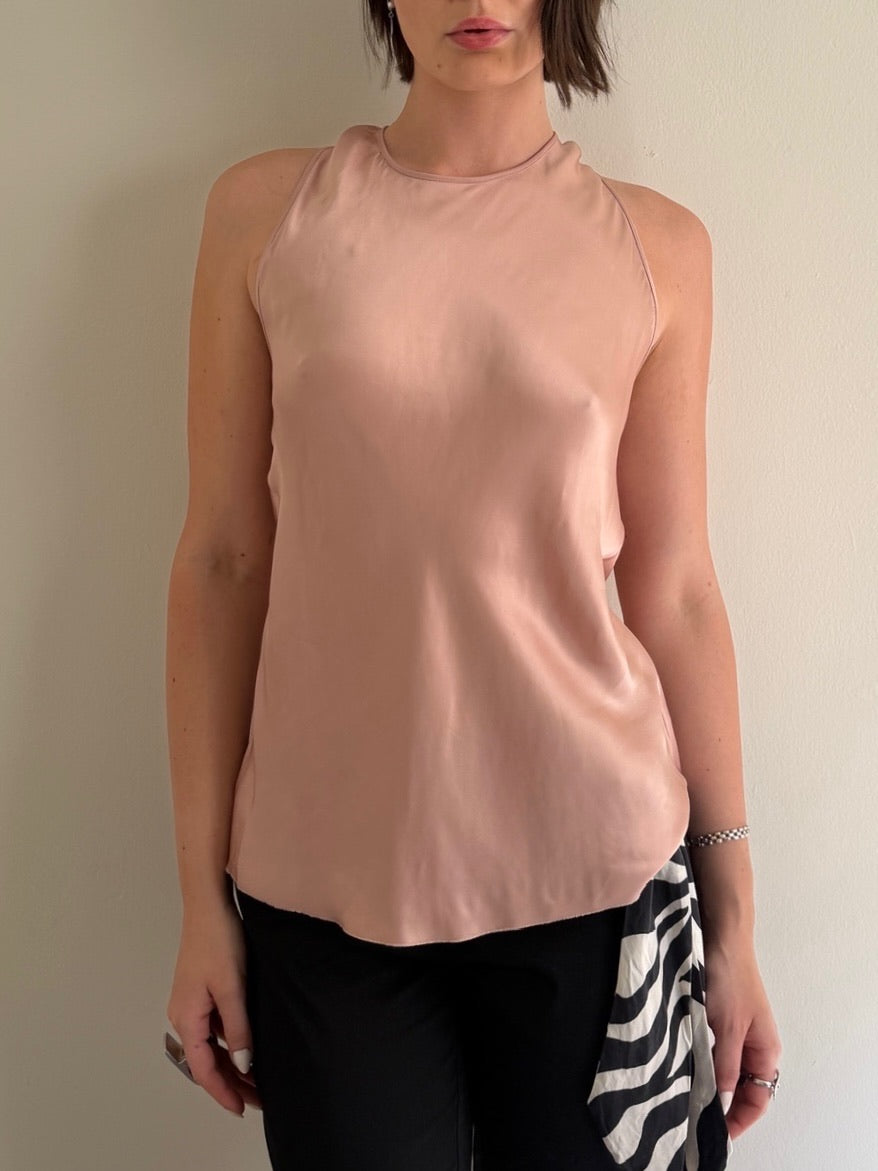 pink tank