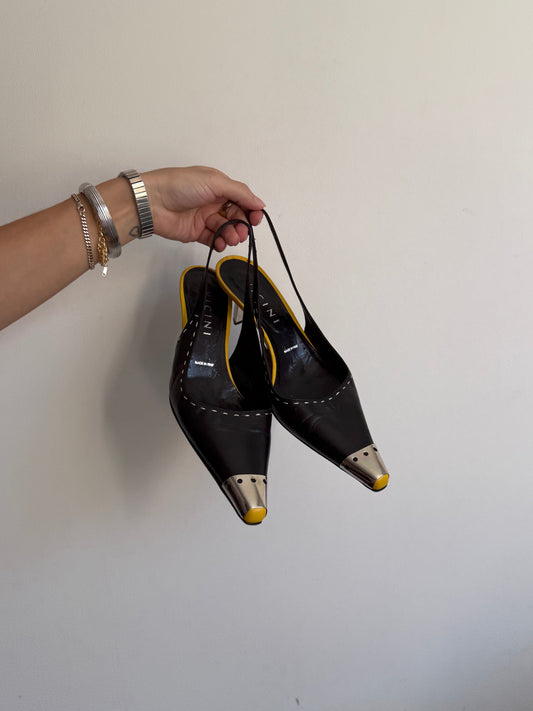 Vicini Metal Toe Kitten Heels IT 38.5