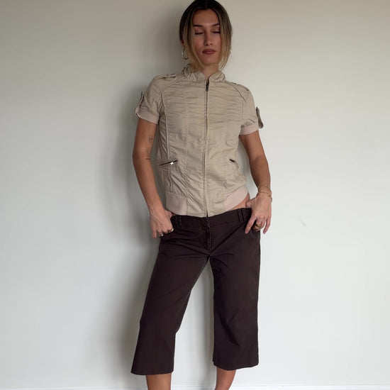 video of brown cropped capris