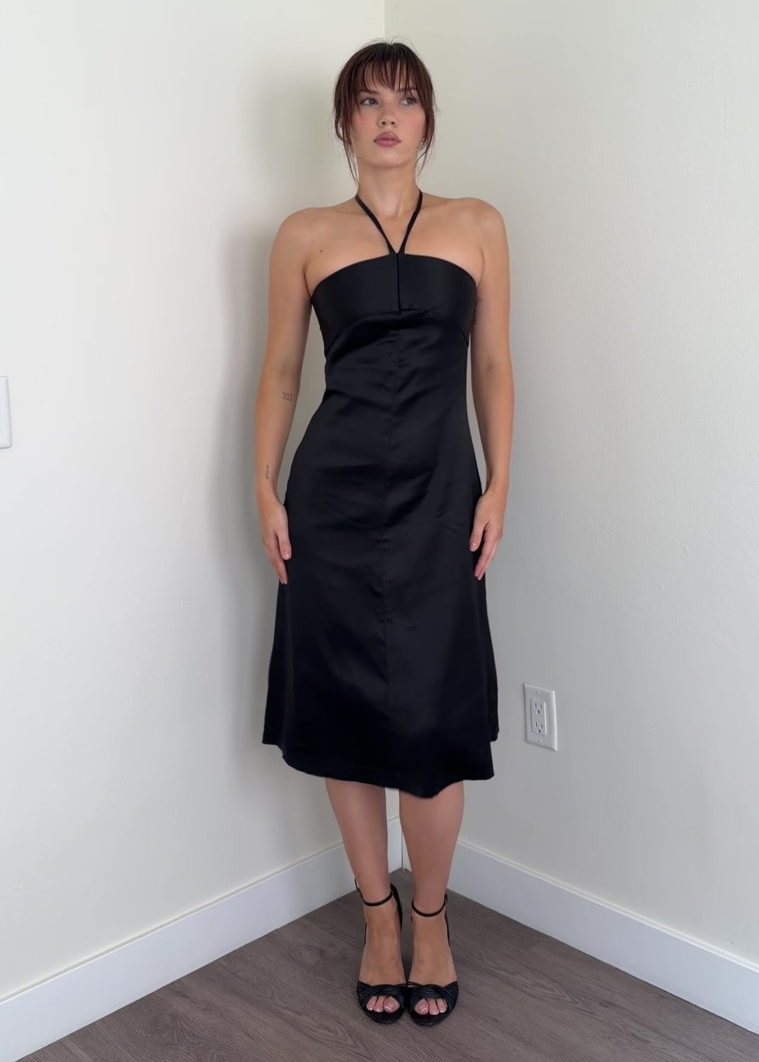 video of black dress from different angles