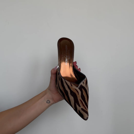video of donald pliner cheetah heels